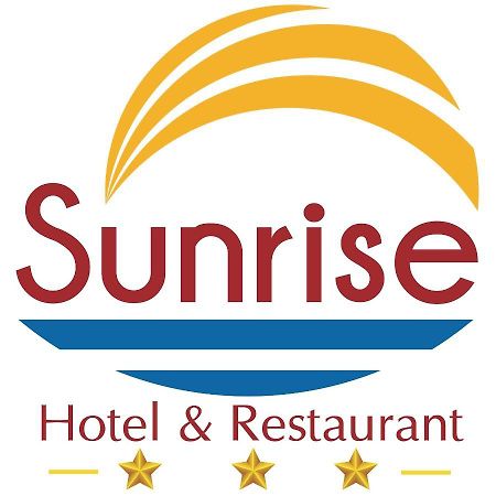 Отель KháCh SạN Sunrise Ninh ThuạN Фанранг Экстерьер фото