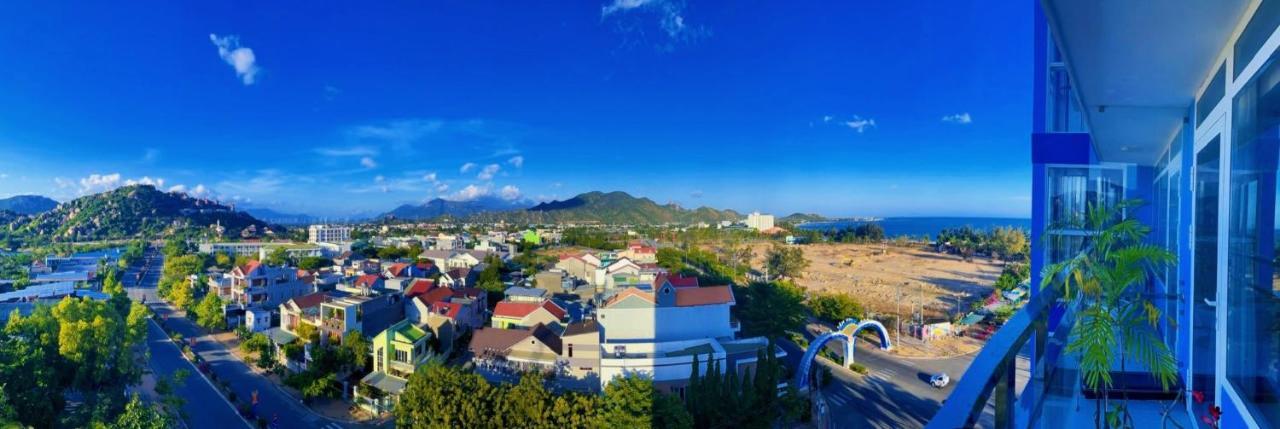 Отель KháCh SạN Sunrise Ninh ThuạN Фанранг Экстерьер фото